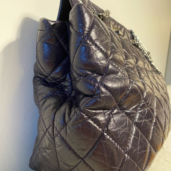 CHANEL 2.55 Reissue Aged Calfskin Black Tote Bag - Picture 12 of 12